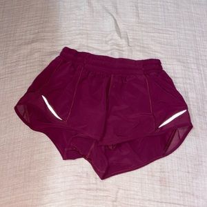 Lulu lemon hotty hot short